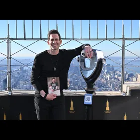 Tarek El Moussa Visits the Empire State Building