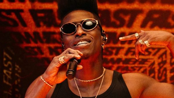 Lucky Daye Elevates 'Nowhere Fast' on Uproxx Visionaries